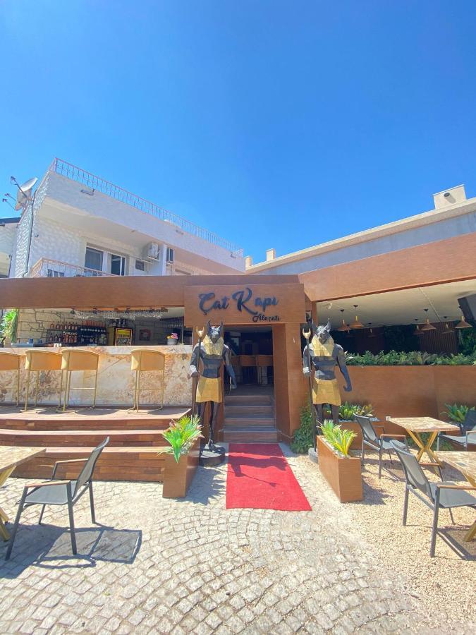 Cat Kapi Alacati Çeşme Luaran gambar